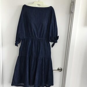Elegant Blue Dress with pockets